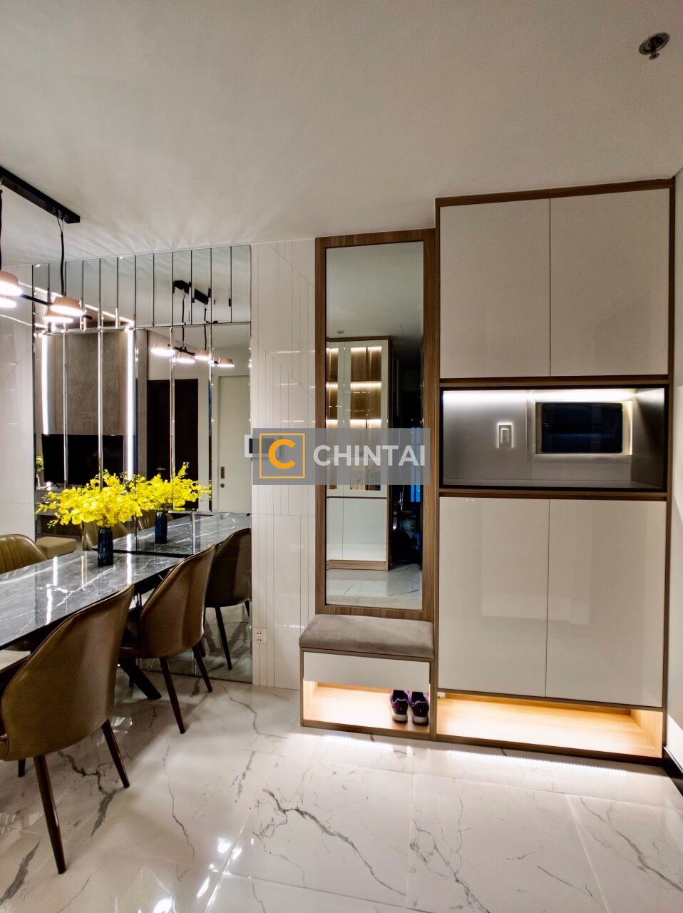 Awe Inspiring 02 Bedrooms Empire City Apartment For Rent