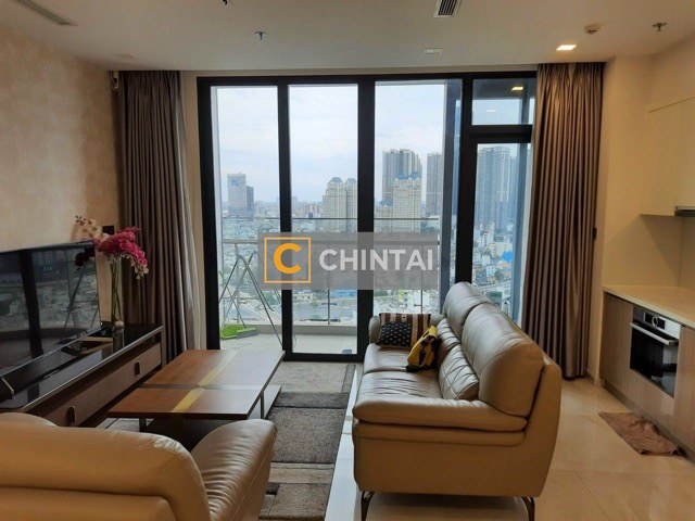 Chic Style 03 Bedrooms Low Floor Unit Vinhome Golden River VG72