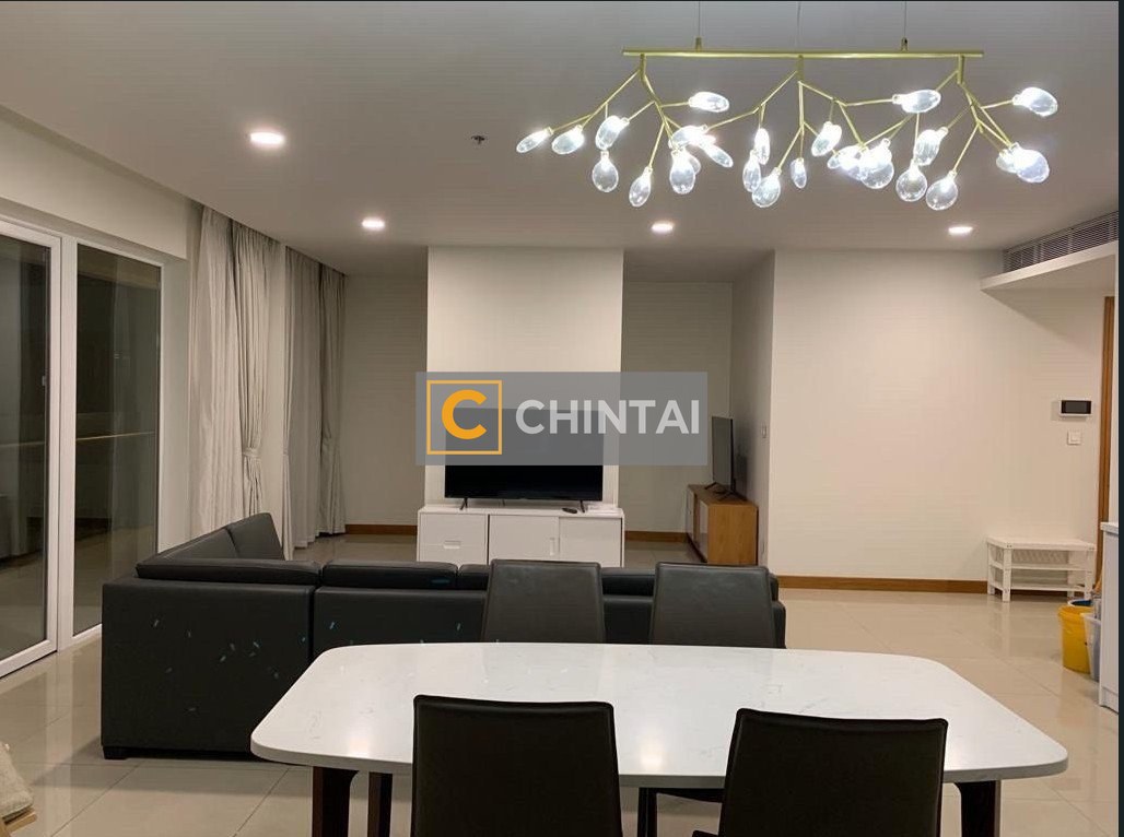 Experience Luxurious Living at Diamond Island - Your Perfect Business Haven!