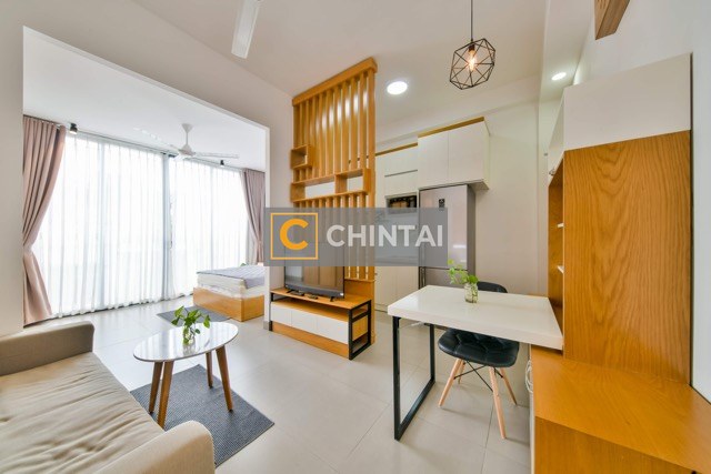 Service Apartment Studio Unit With Large Window SA128