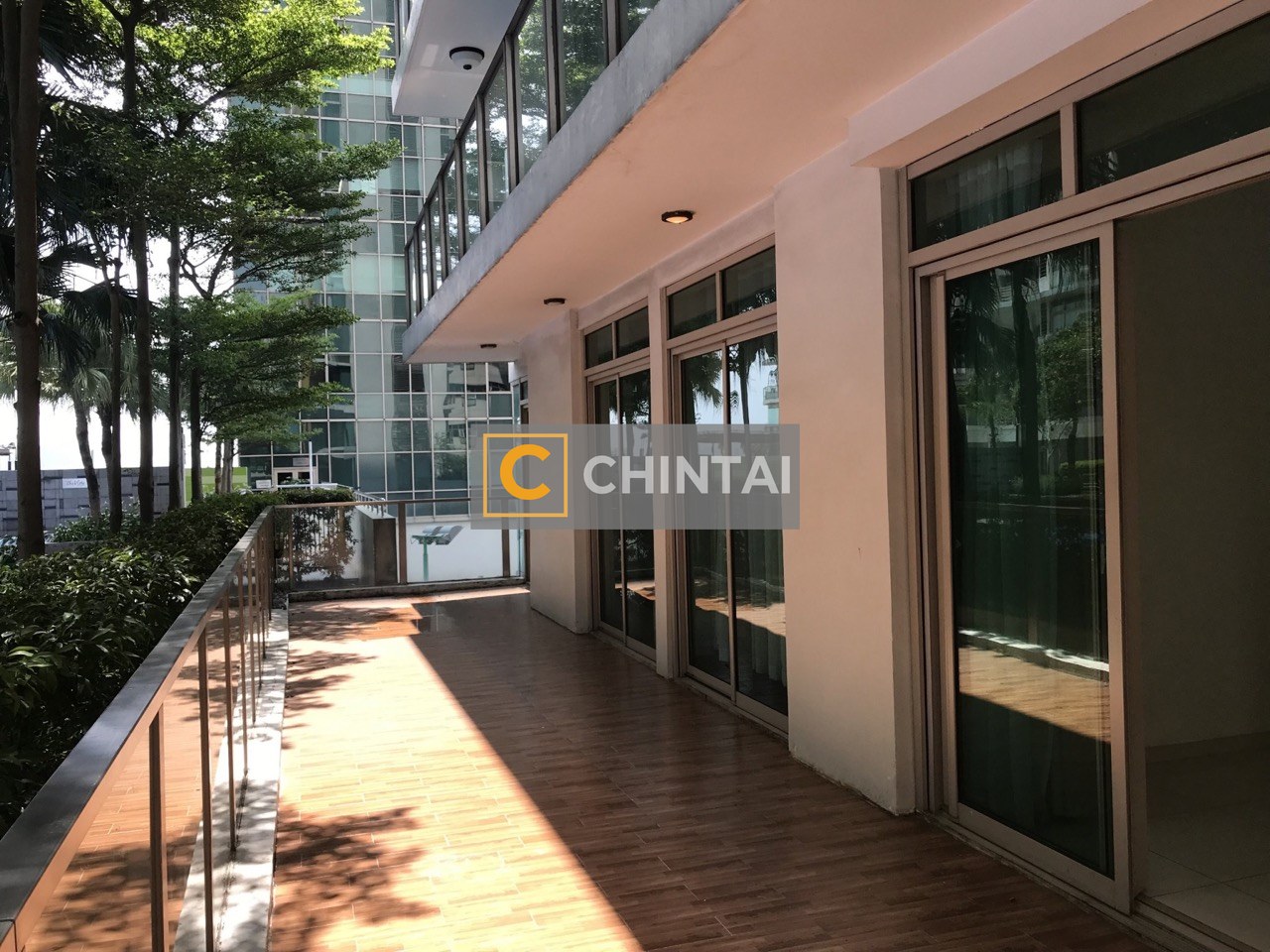 Rare 3 Bedrooms Ground Floor Huge Space For Rent