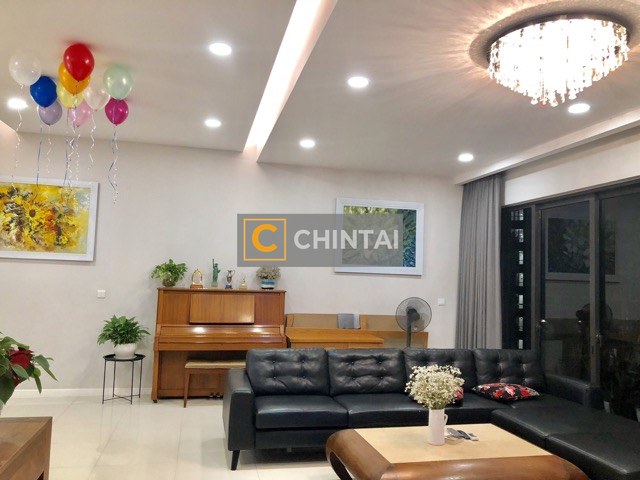 Unfurnished 03 Beds High Floor Unit Empire City For Rent EP328