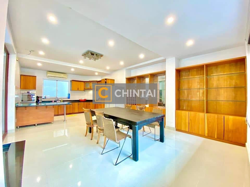 Spacious 04 Bedrooms Villa Near BIS Thao Dien