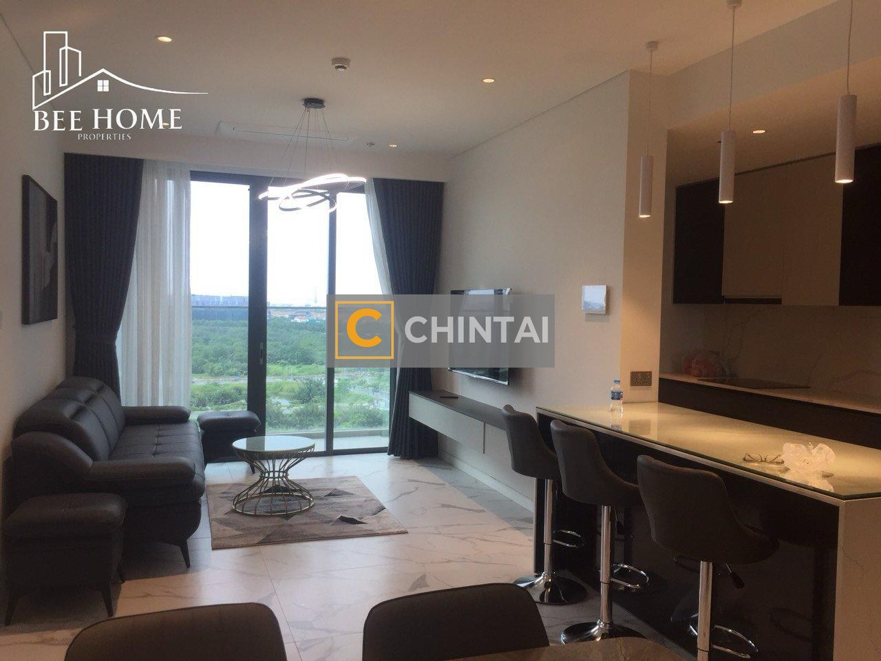 Charming Two Bedrooms Crest Metropole For Rent