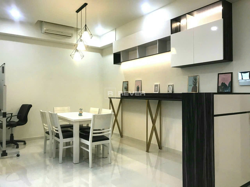 The Vista An Phú 2-Bedroom Apartment with Elegant Interiors