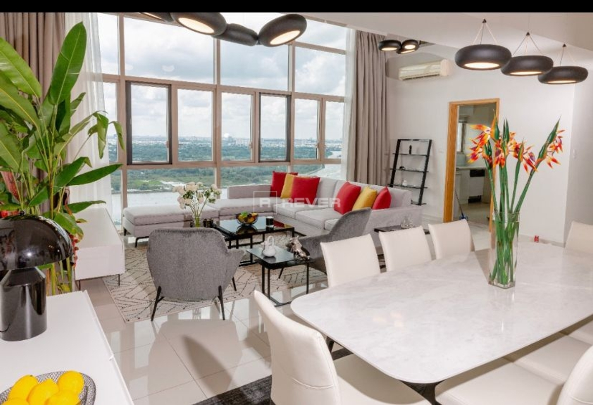 Duplex 5-Bedroom Apartment at The Vista An Phú, 287m²