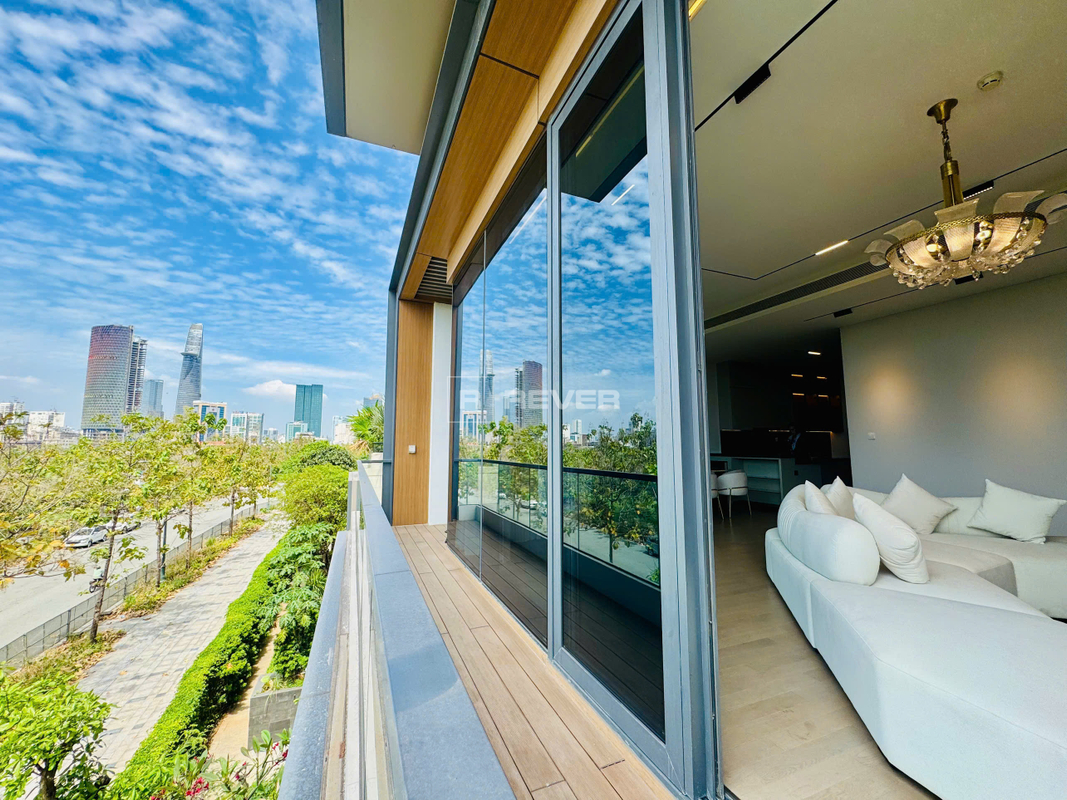 Duplex Cove - Southwest Facing Empire City, 250m²