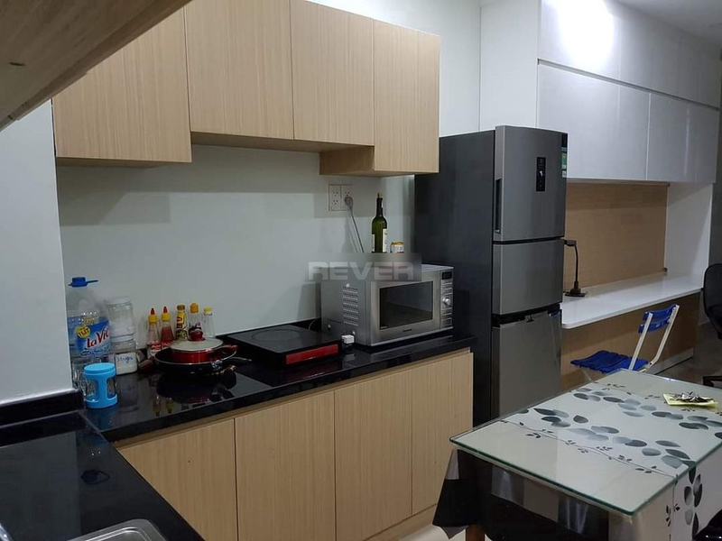 Căn hộ La Astoria có 1 phòng ngủ, đầy đủ nội thất.