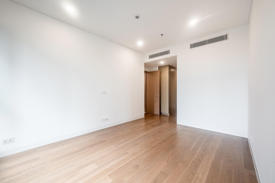 Bán căn 2 phòng ngủ view sông, landmark 81, giá tốt