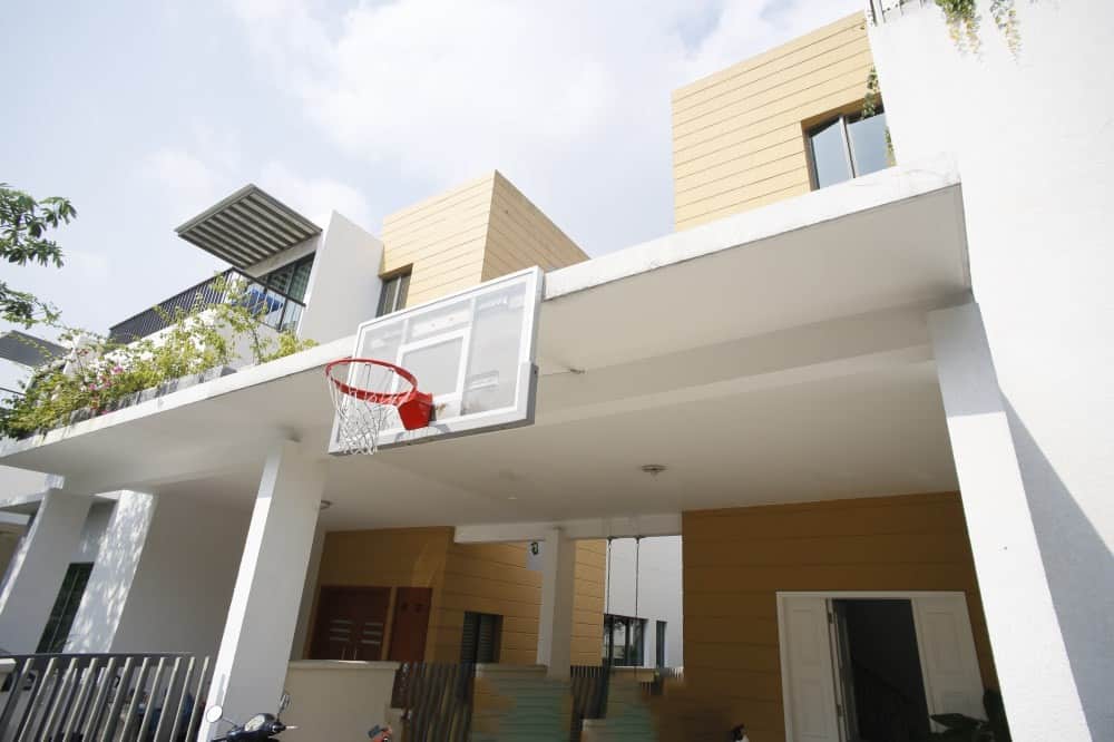 REFURBISHED VILLA IN RIVIERA