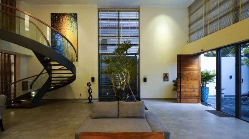 LUXURY HOME FOR RENT WITH ROOFTOP POOL IN THAO DIEN