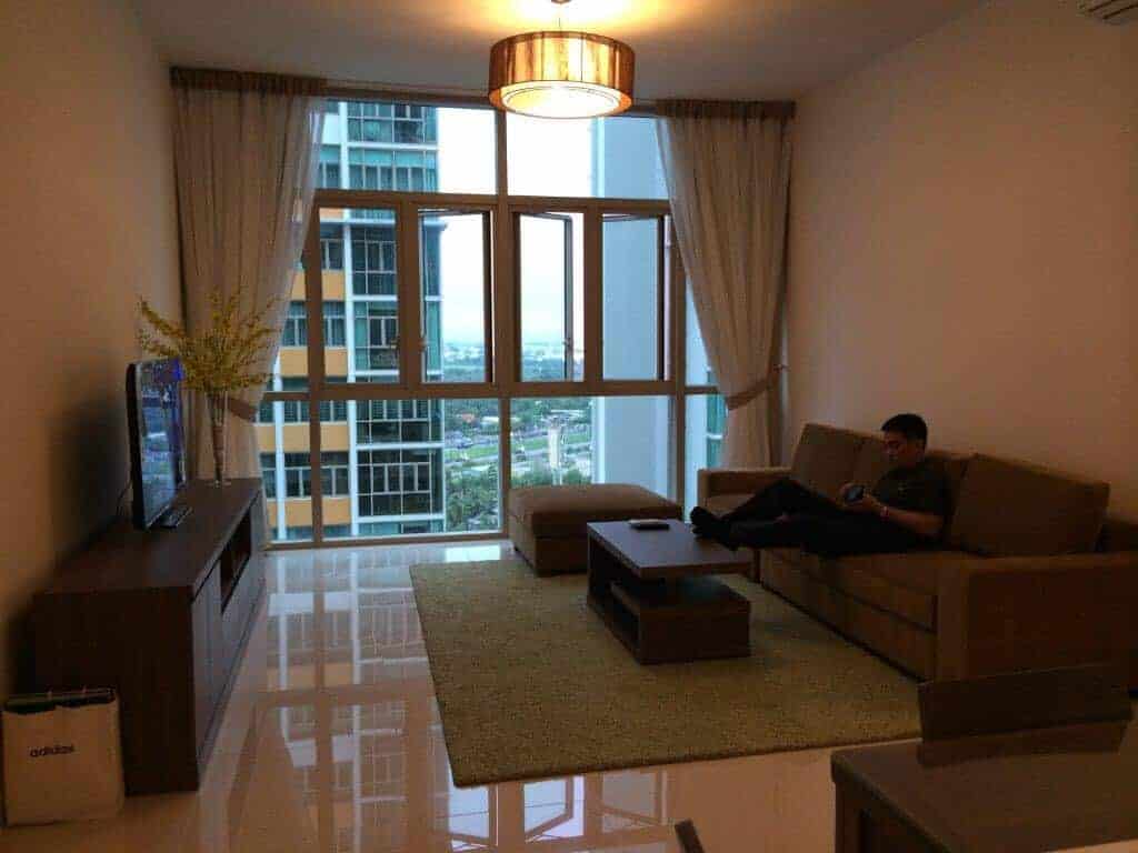 Simple and clean flat in Vista An Phu for rent, 3 bedrooms and furnished.