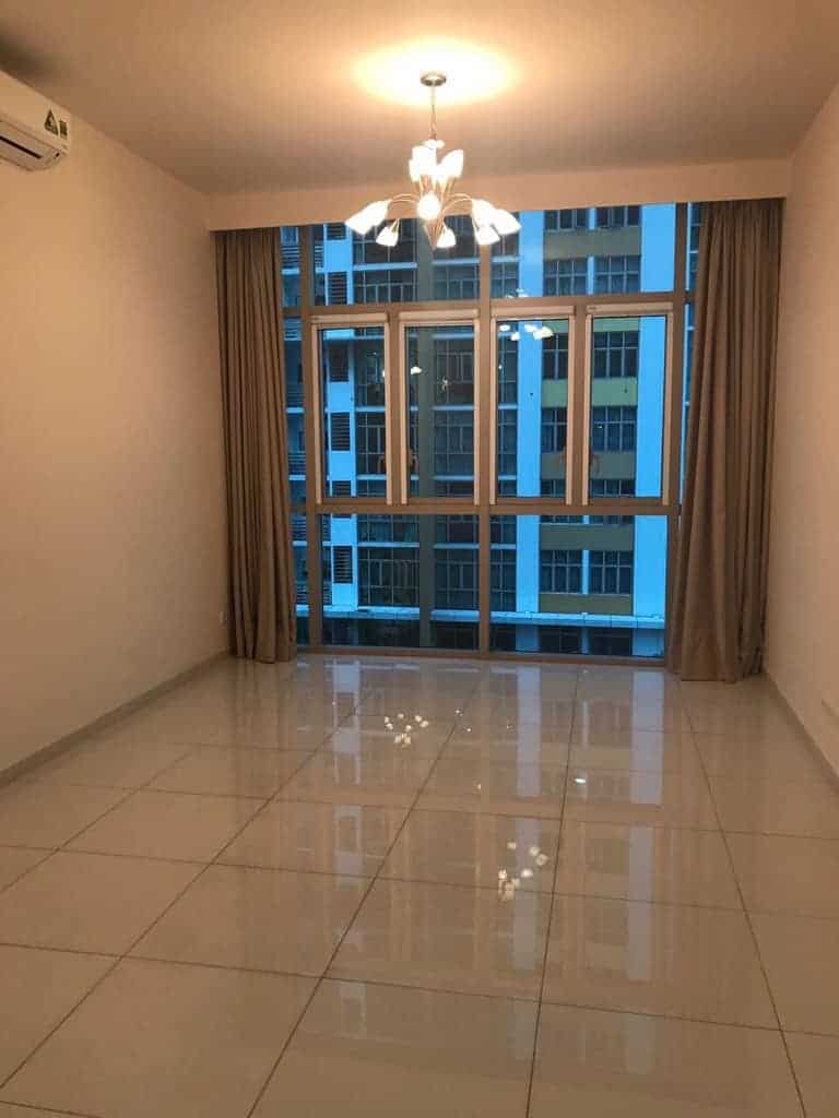 Unfurnished Apartment in Vista With Pool View And Cheap Rental