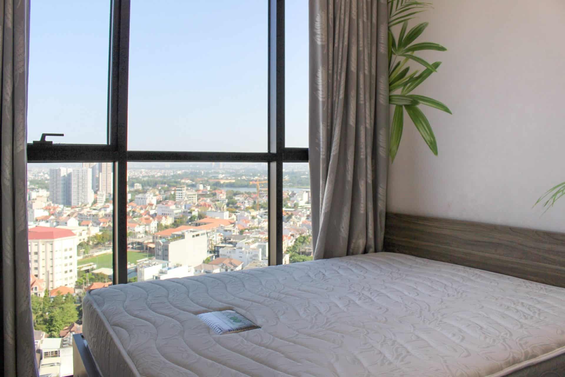 Fully Furnished 2 Bedroom Ascent Apartment For Rent