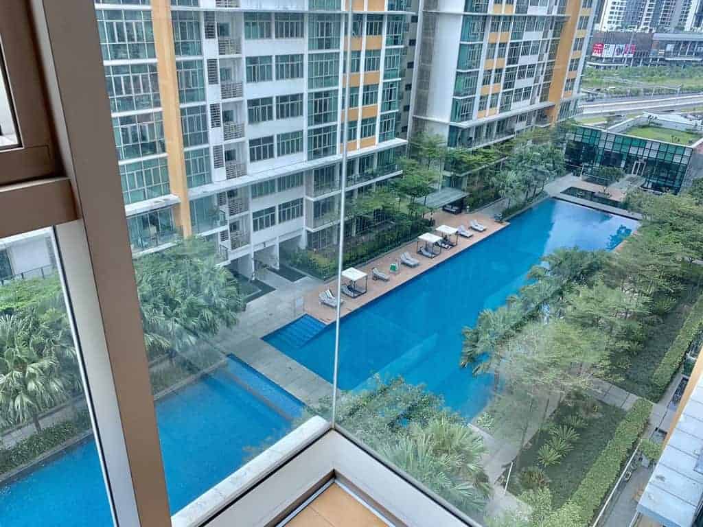 3 Bedrooms Vista Apartment For Rent, Swimming Pool View