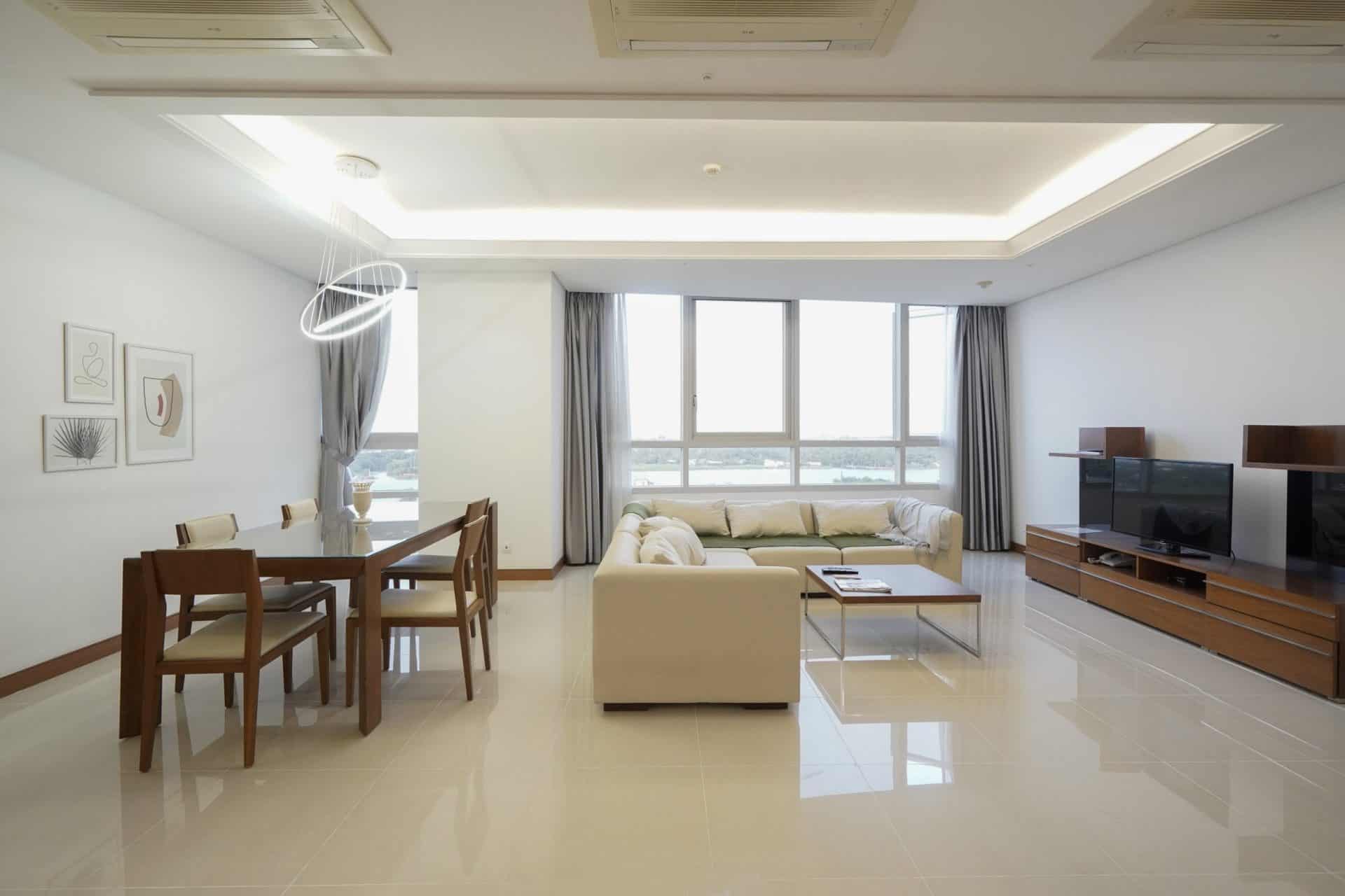 Attractive 185 Sqm Xii Apartment With Superb View To Sai Gon River