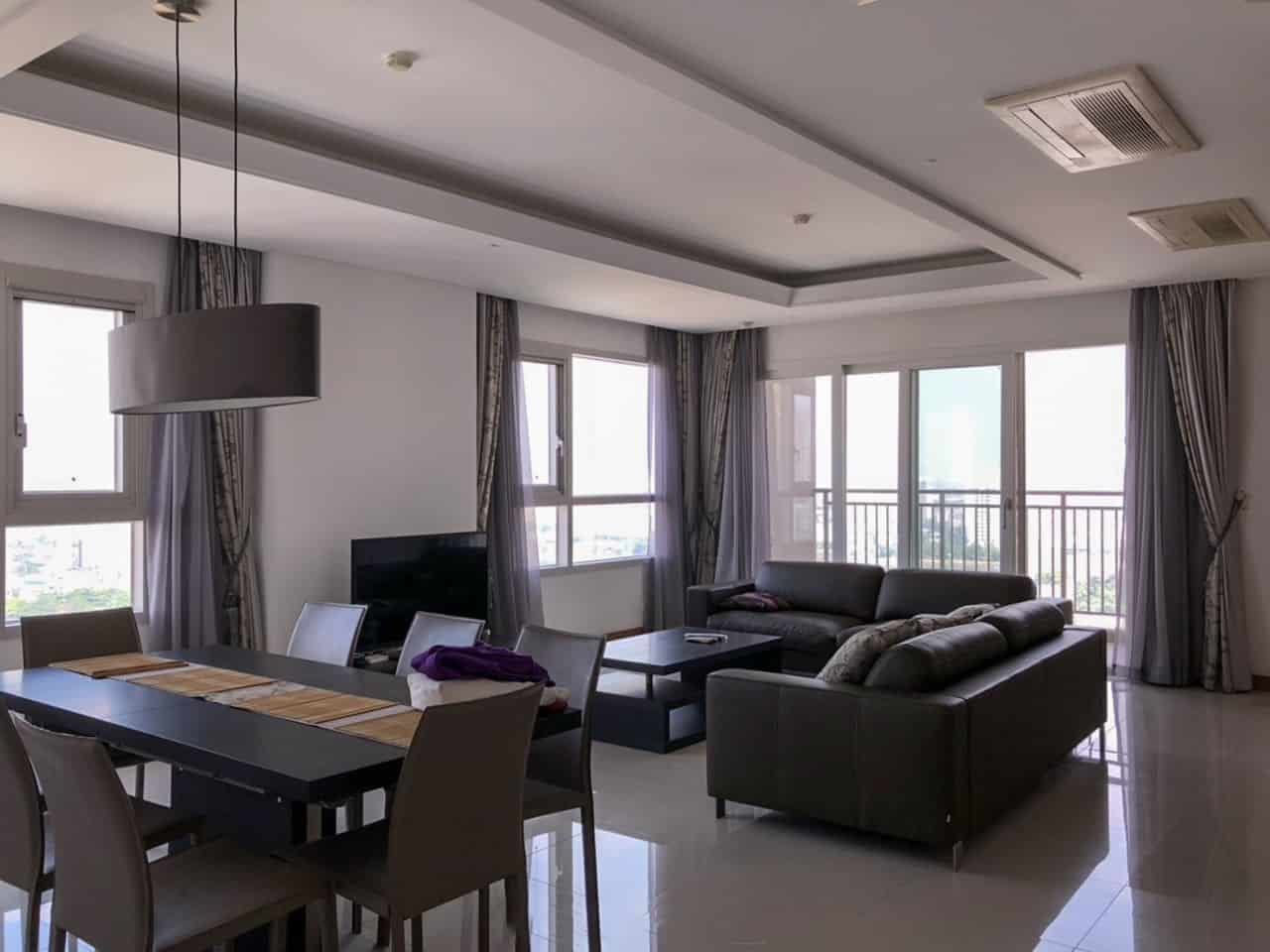 Massive 201 Sqm Apartment In Xii With Mesmerizing River View For Rent