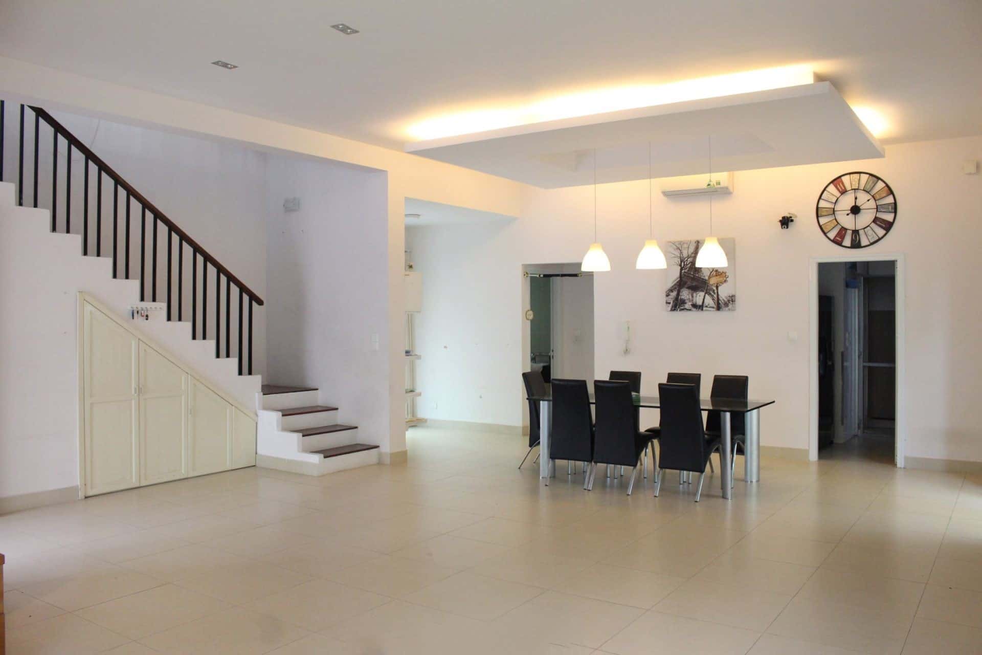 Fair-Sized 5 Bedrooms Villa Of Two Floors, And Located At Secluded Compound.