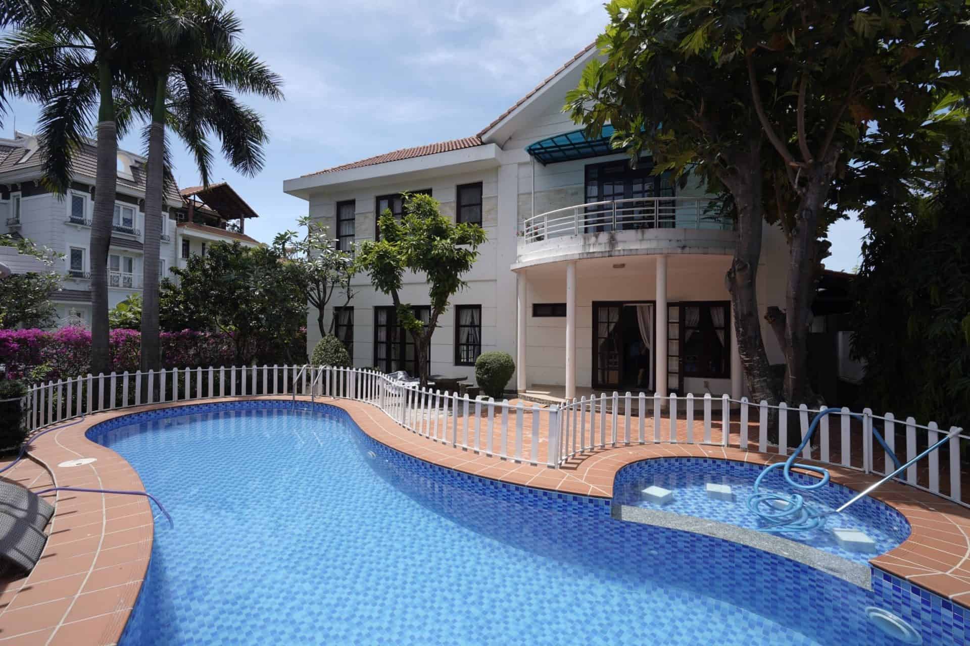 4 Spacious Bedrooms Villa For Rent With Open-Plan Design.