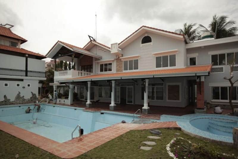 Large Dwelling With Nice Garden And Pool For Rent In Thao Dien