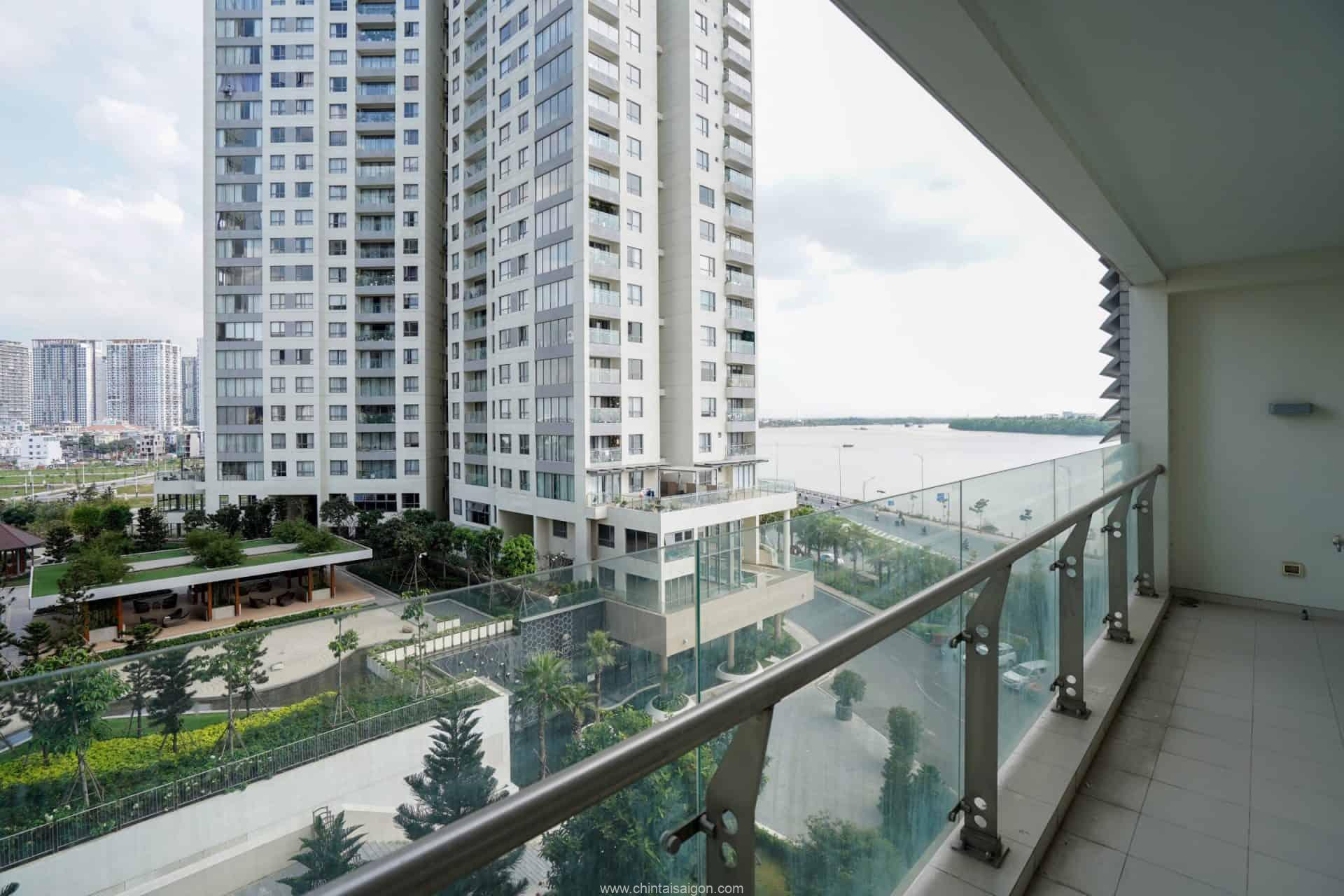 Unfurnished 230 Sqm 3 Bedrooms Condo At Diamond Island, Easy Decorate By Yourself.