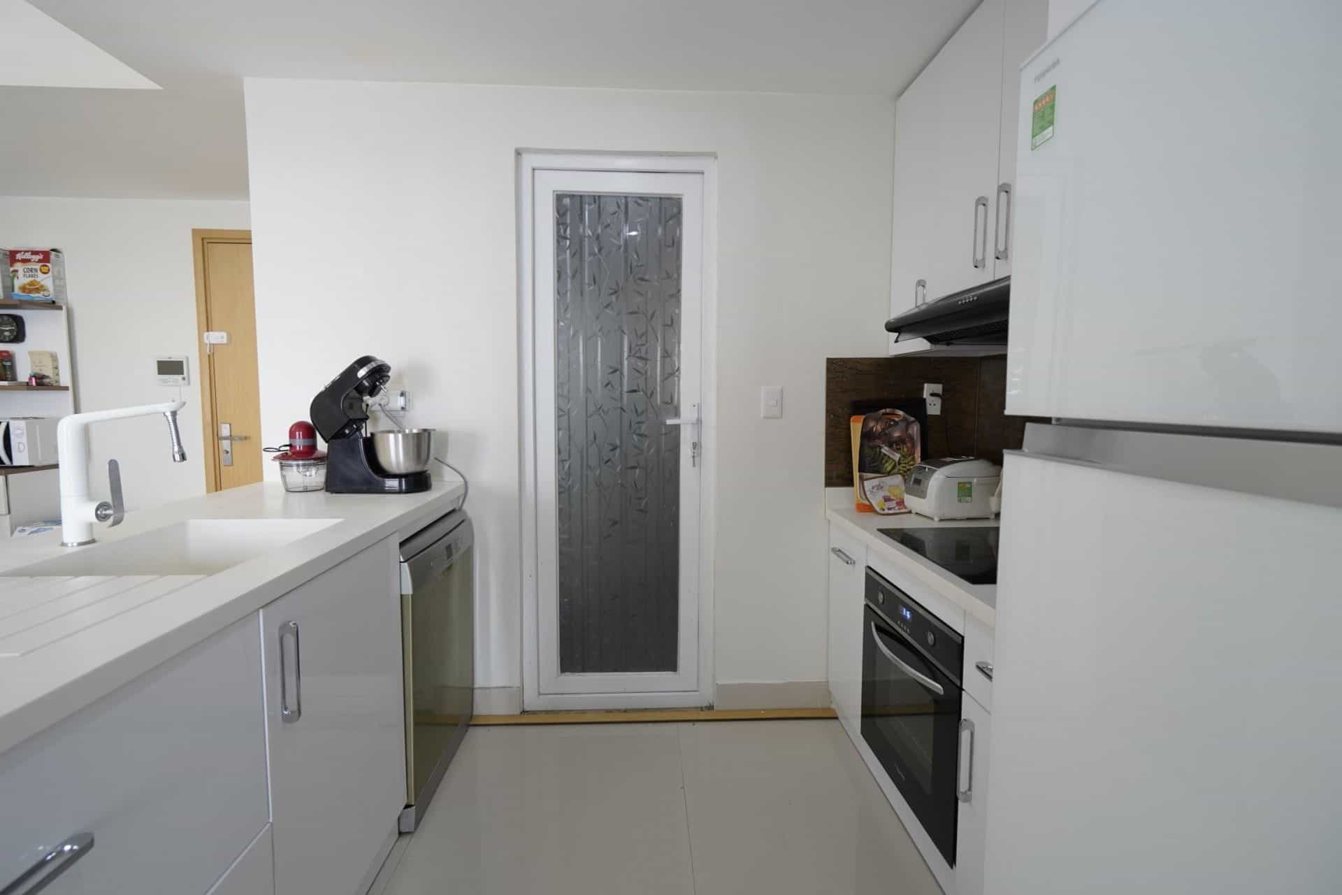 Modern 3 Bedrooms Apartment In Masteri Thao Dien For Rent