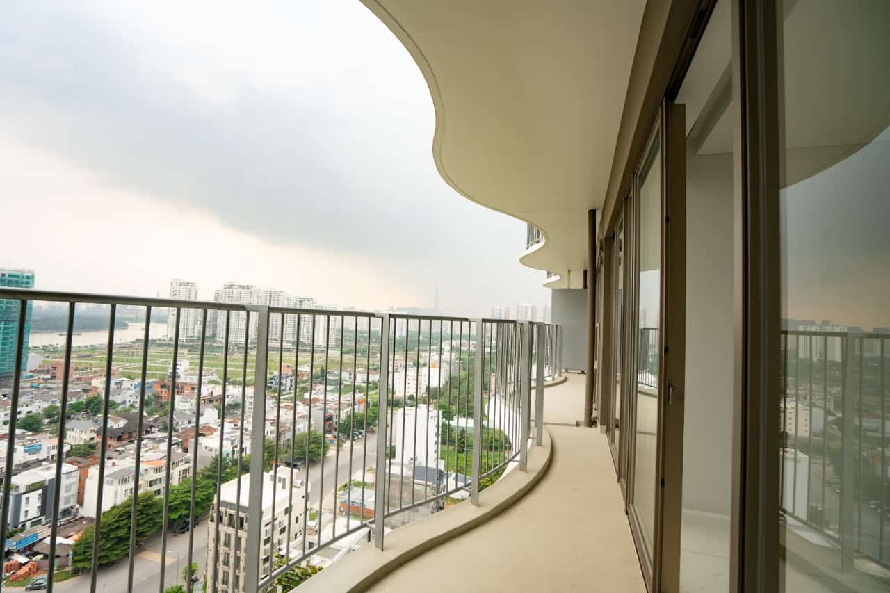 Two Bedrooms Unfurnished High Floor Waterina Suite Apartment