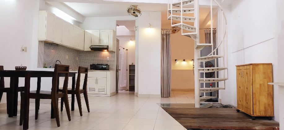 Townhouse in Thao Dien, 2 Bedrooms With Balcony