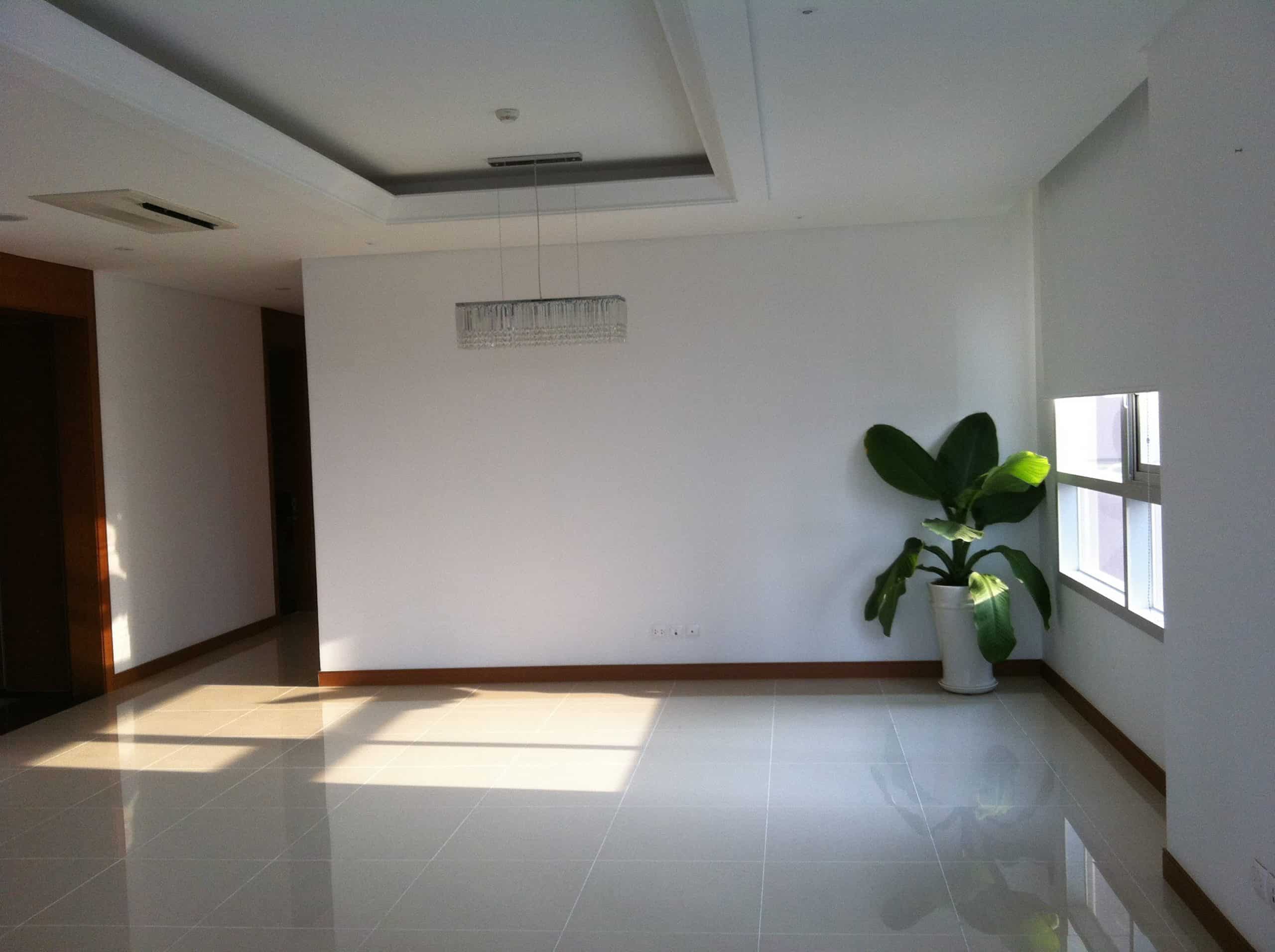 Unfurnished Xi Riverview Palace Condo For Rent - Medium Floor.