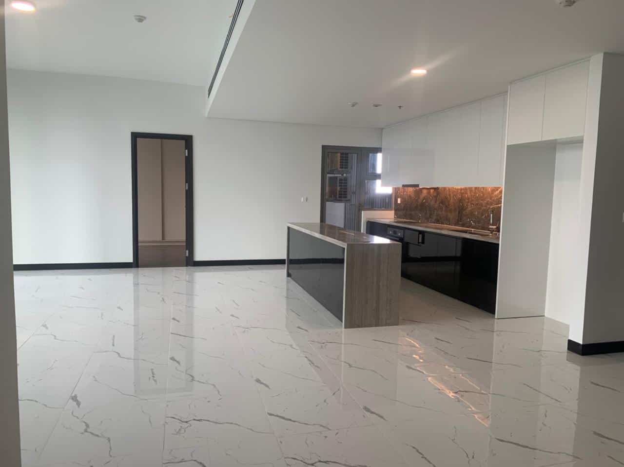 Brand New Unfurnished 3 Bedrooms Apartment In Empire City For Rent