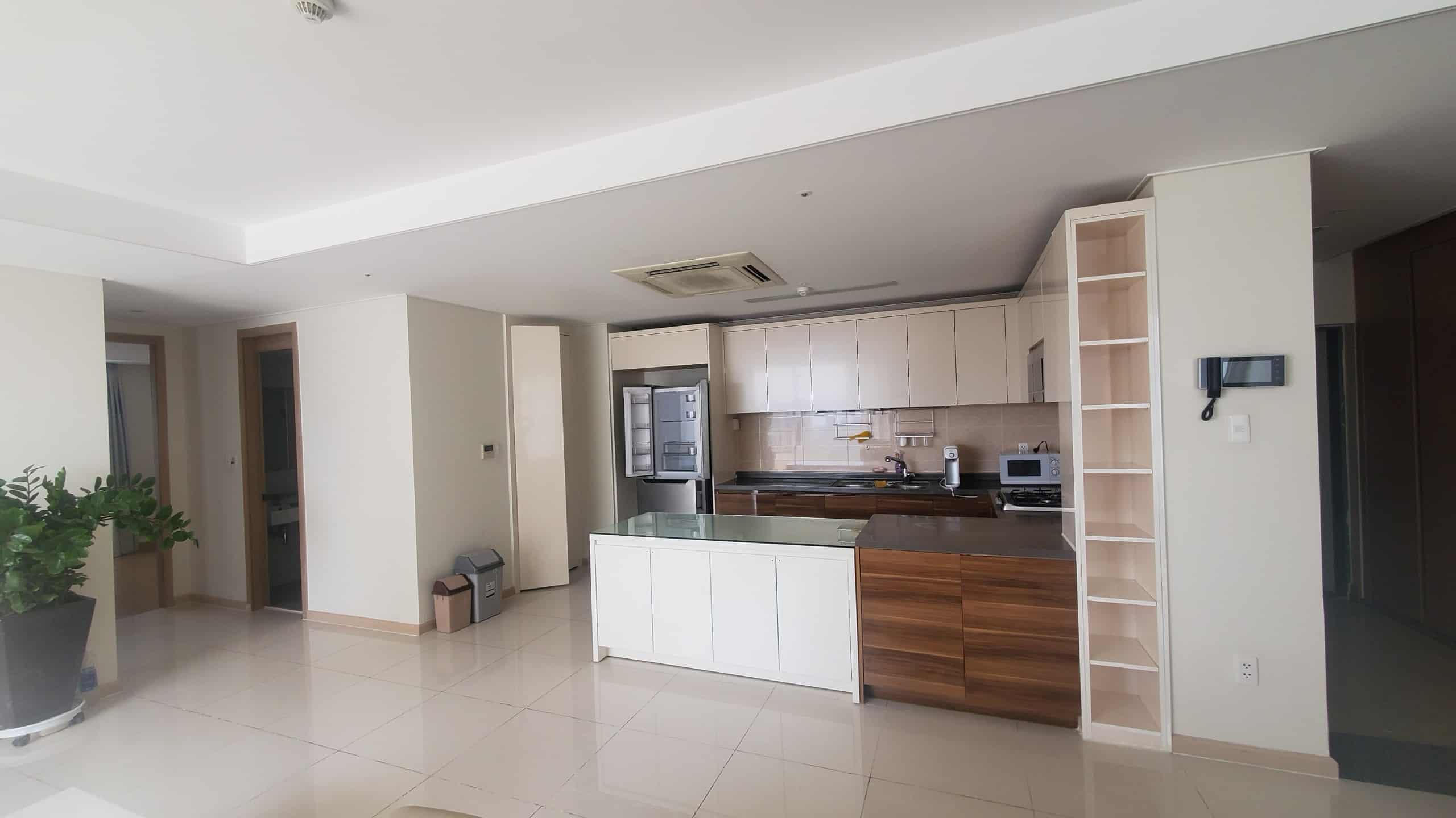 Highfloor Semifurnished 176 Sqm Cantavil Premier For Rent