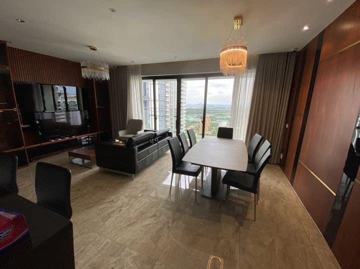 Beautiful 4 Bedrooms Estella Heights For Rent