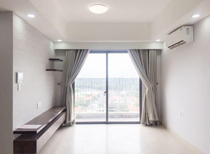 Semi Furnished 03 Beds Apartment In Masteri Thao Dien | River View