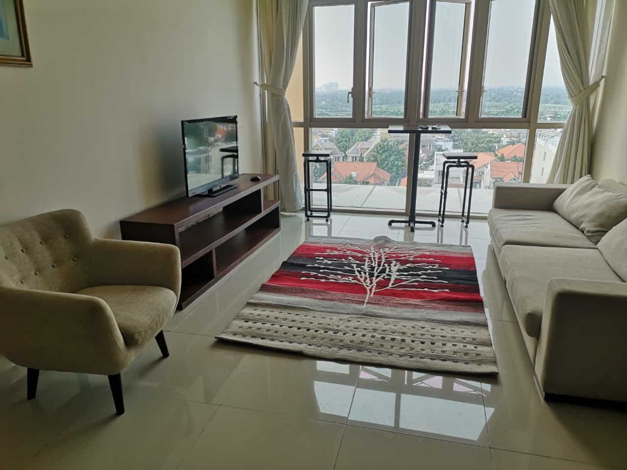 Low Floor 02 Bedrooms Apartment Vista An Phu For Rent