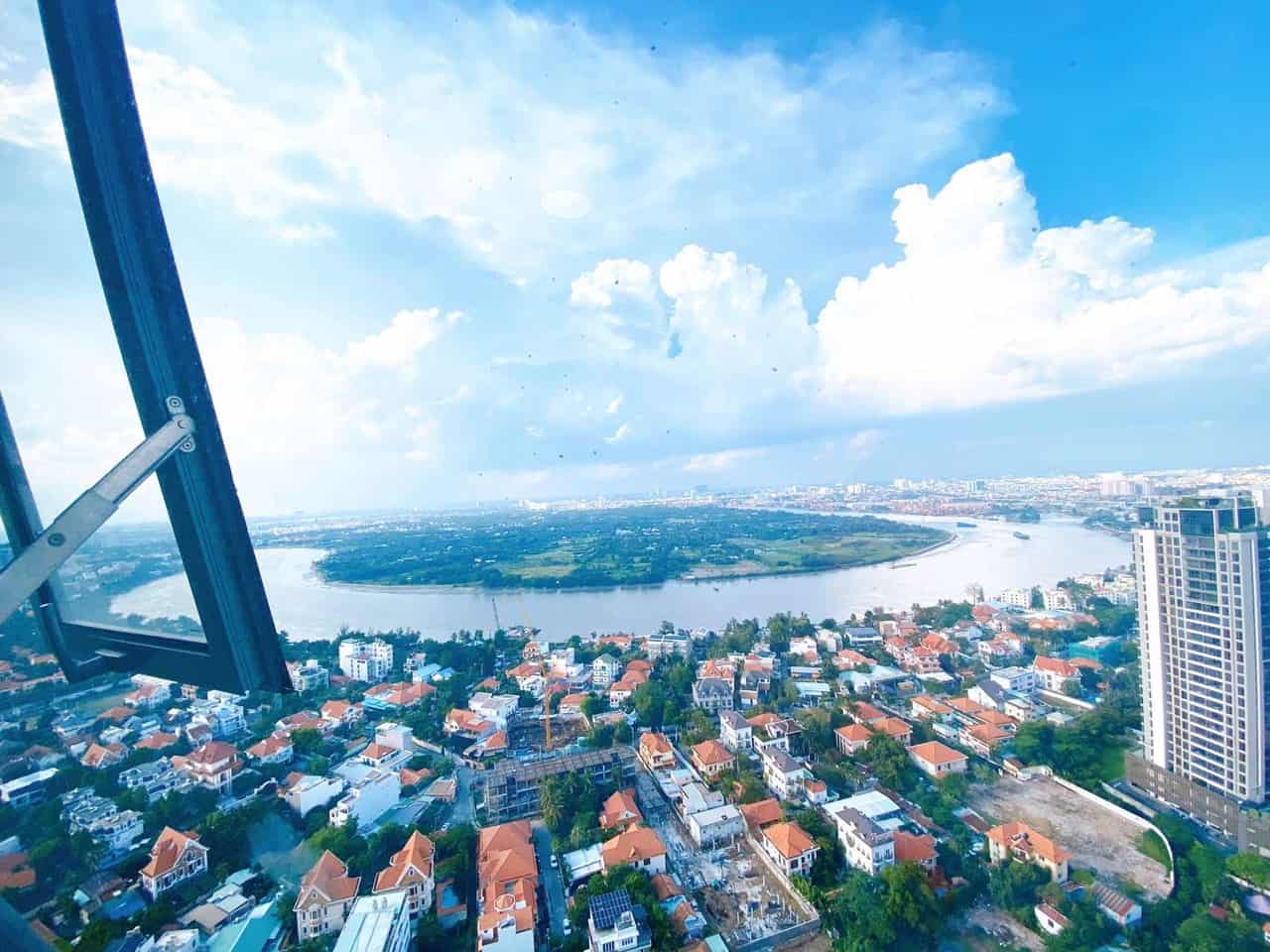 Middle-Floor Tower 3 Beautiful Riverview Apartment For Rent