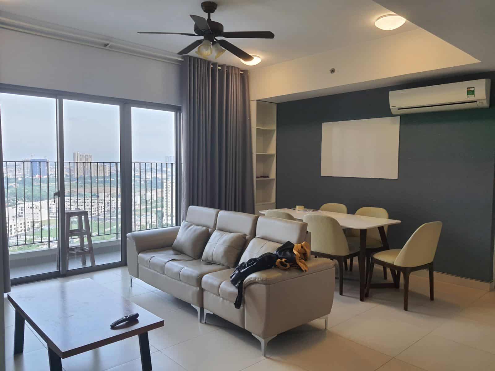 Masteri Tower 5 03 Beds Apartment | Fully Furnished