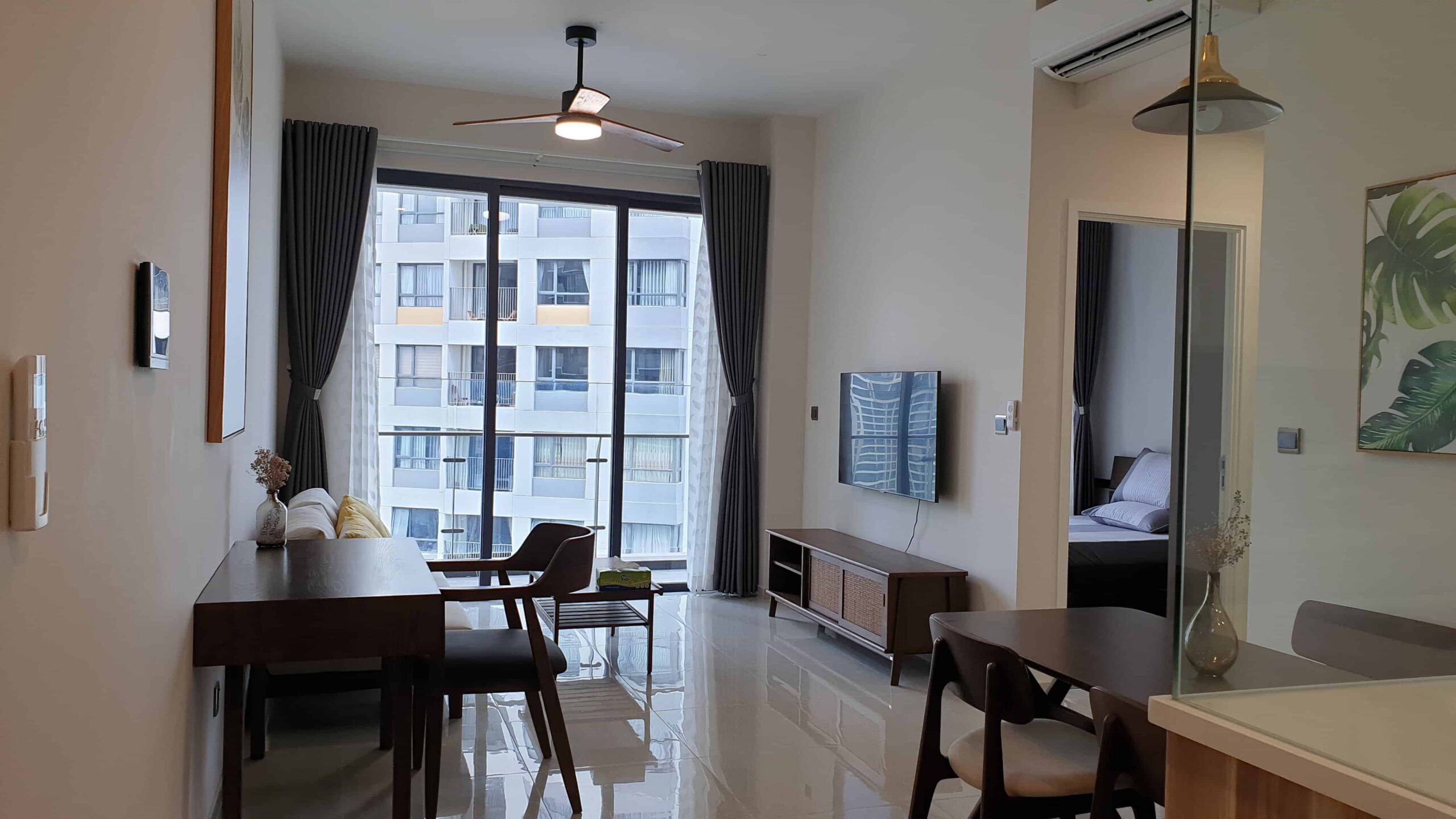 Beautiful Homey Q2 Thao Dien 02 Bedroom Unit