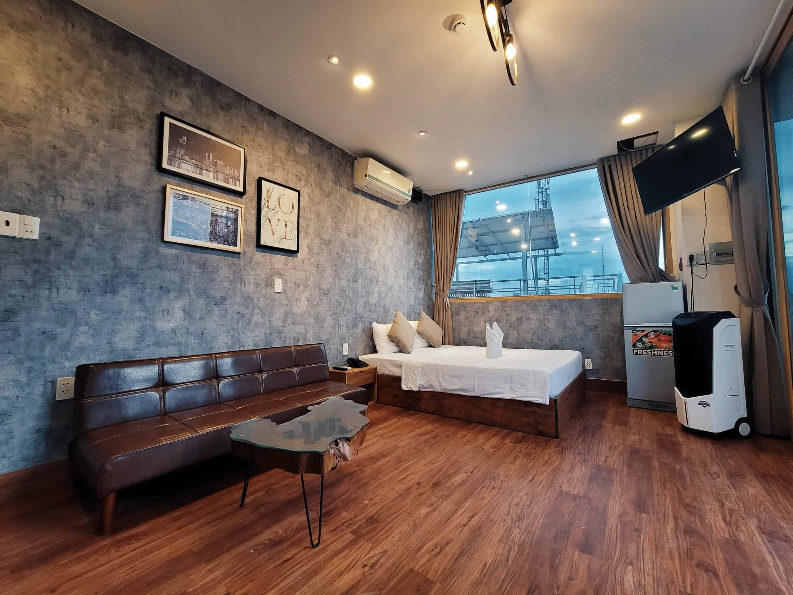 Serviced Apartment In District 3 | Convenient Location