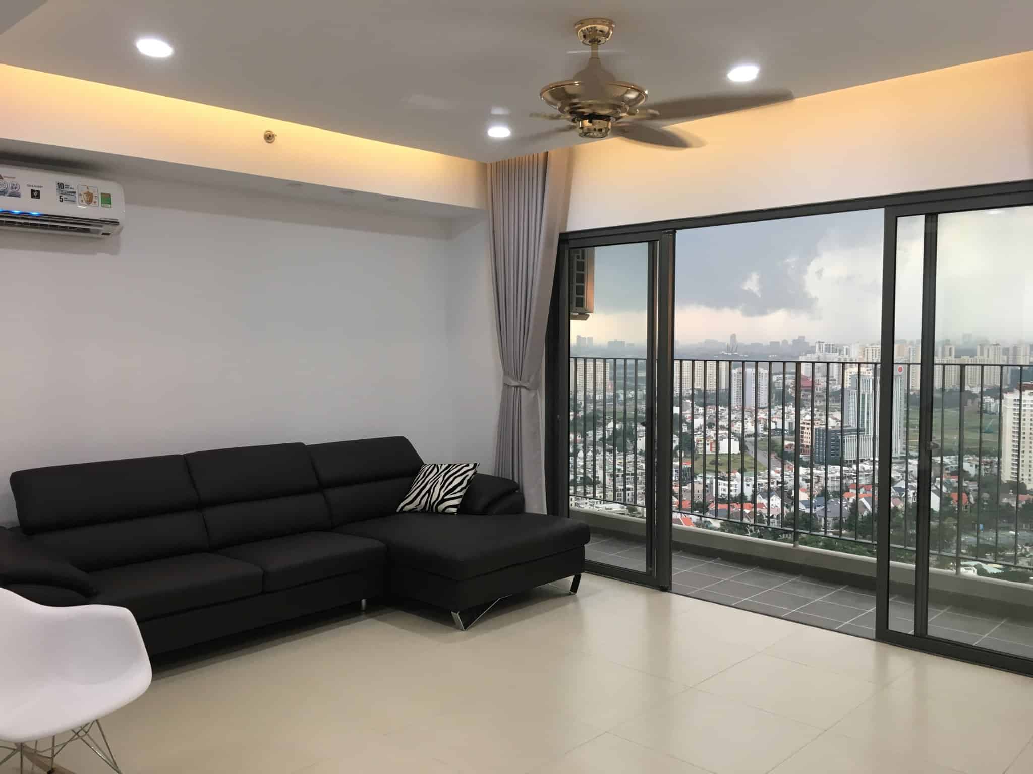 High floor 3 Bedrooms Masteri Thao Dien For Rent