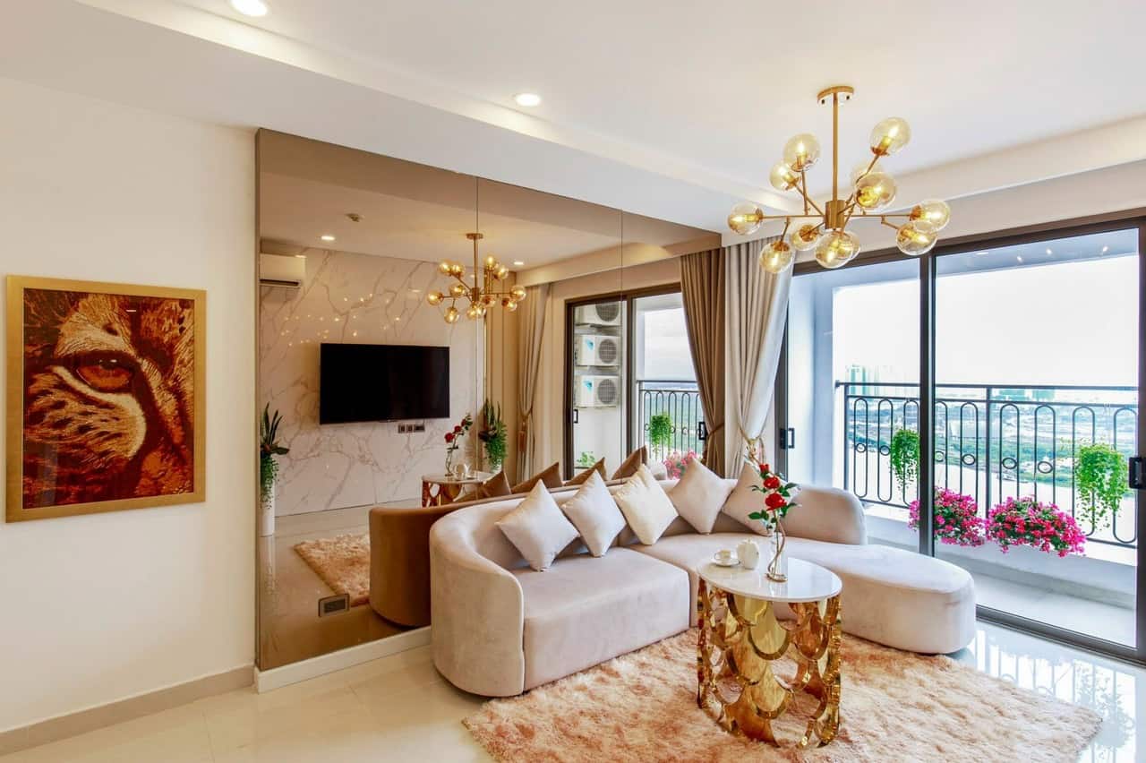 Luxury 2 Bedrooms Saigon Royal Residences For Rent