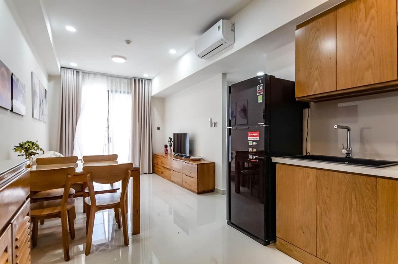 Shining 1 Bedroom Saigon Royal Residences For Rent