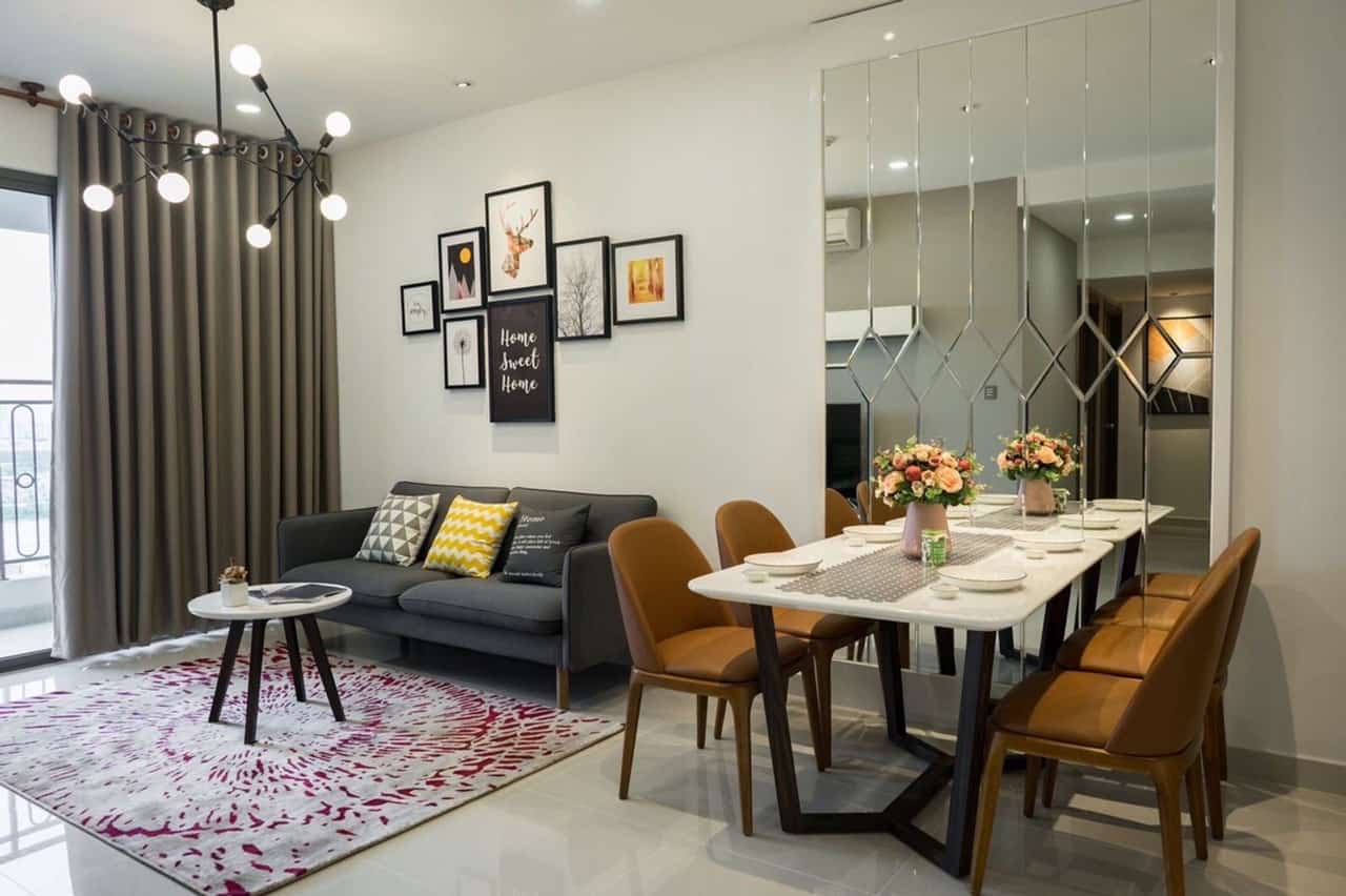 Adorable 2 Bedrooms Saigon Royal Residences For Rent