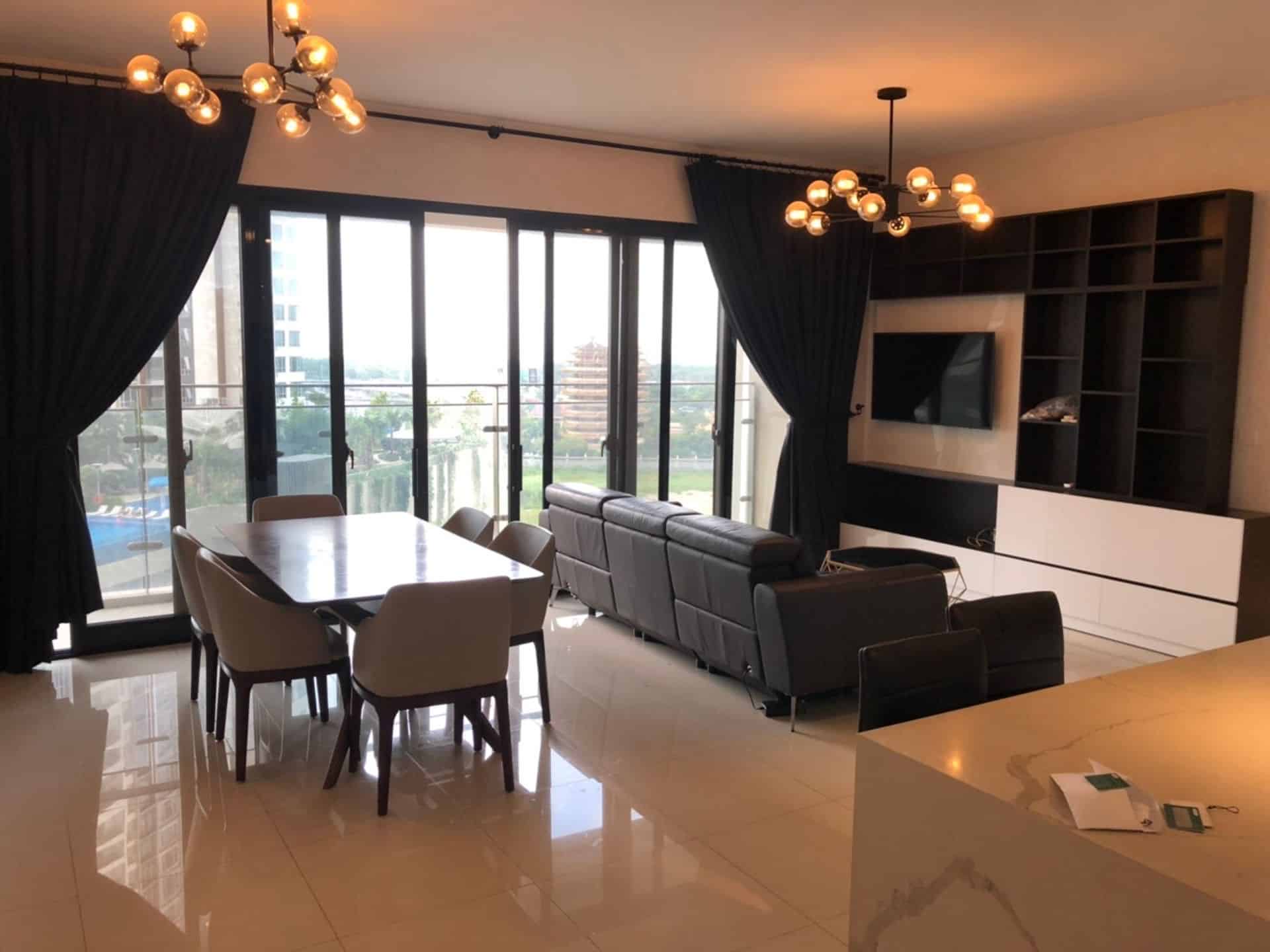 Absolutely Bright And Spotless Condo In District 2 For Rent