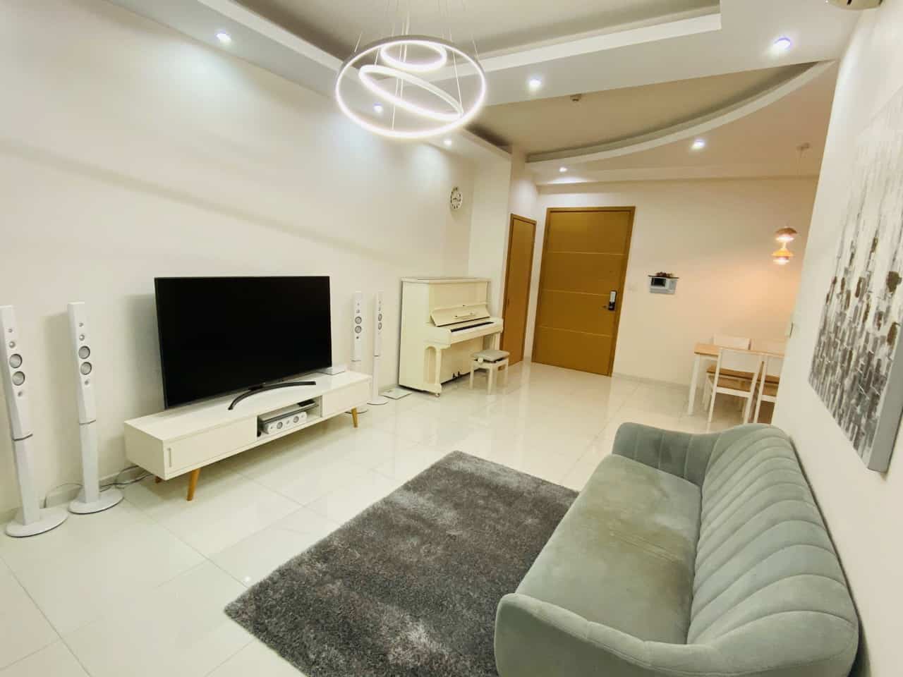 Fully Furnished And Modern 02 Bedroom In Vista An Phu