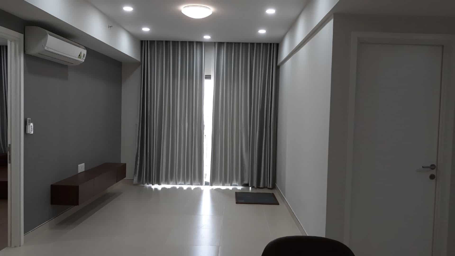 Dark Wood Tone 03 Beds Masteri For Rent