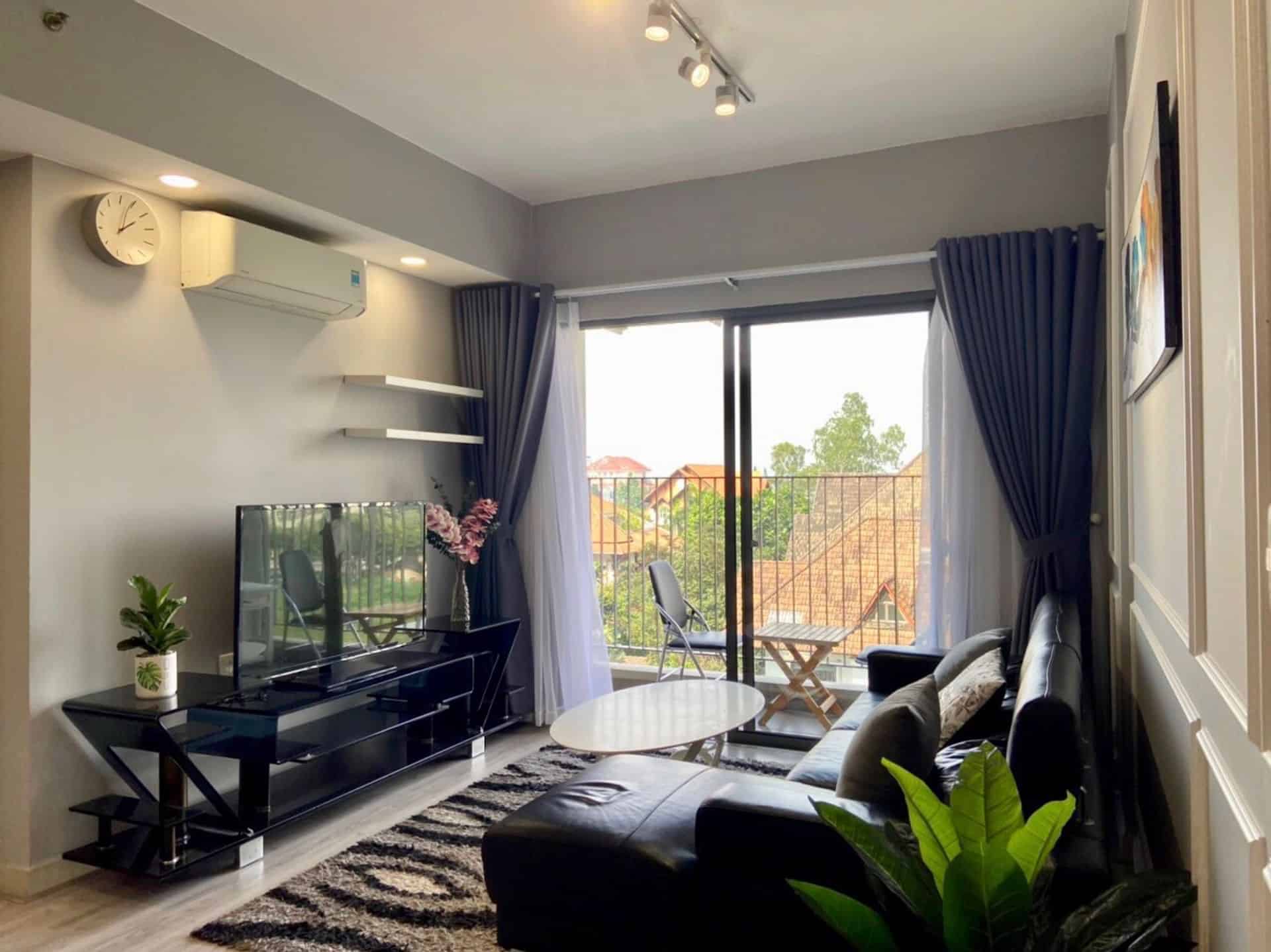 Light Soaked Low Floor Masteri Thao Dien