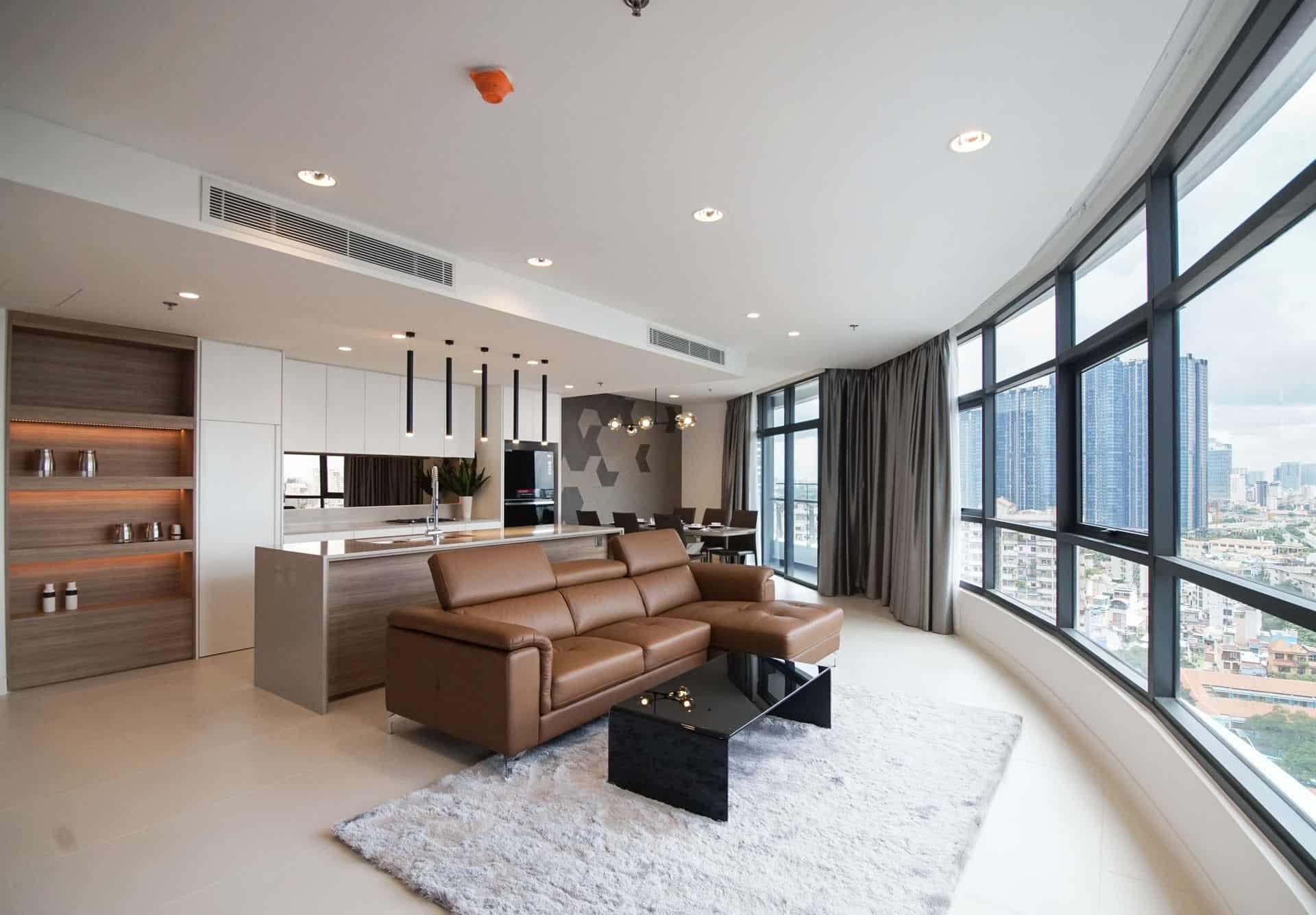 Quiet Living Space With Superb City View