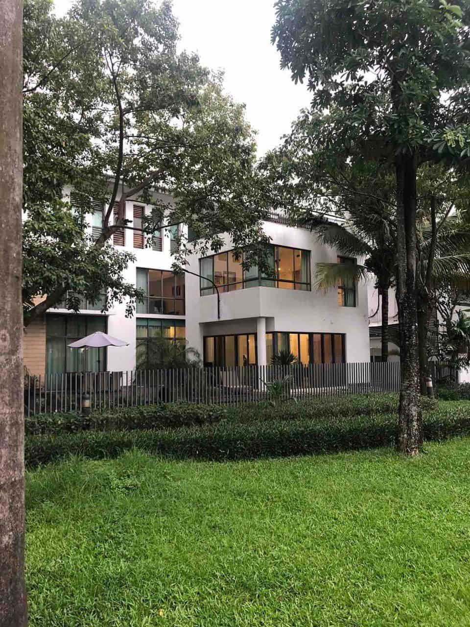 Riviera Rare Villa With Spacious Area Awe inspiring Interior