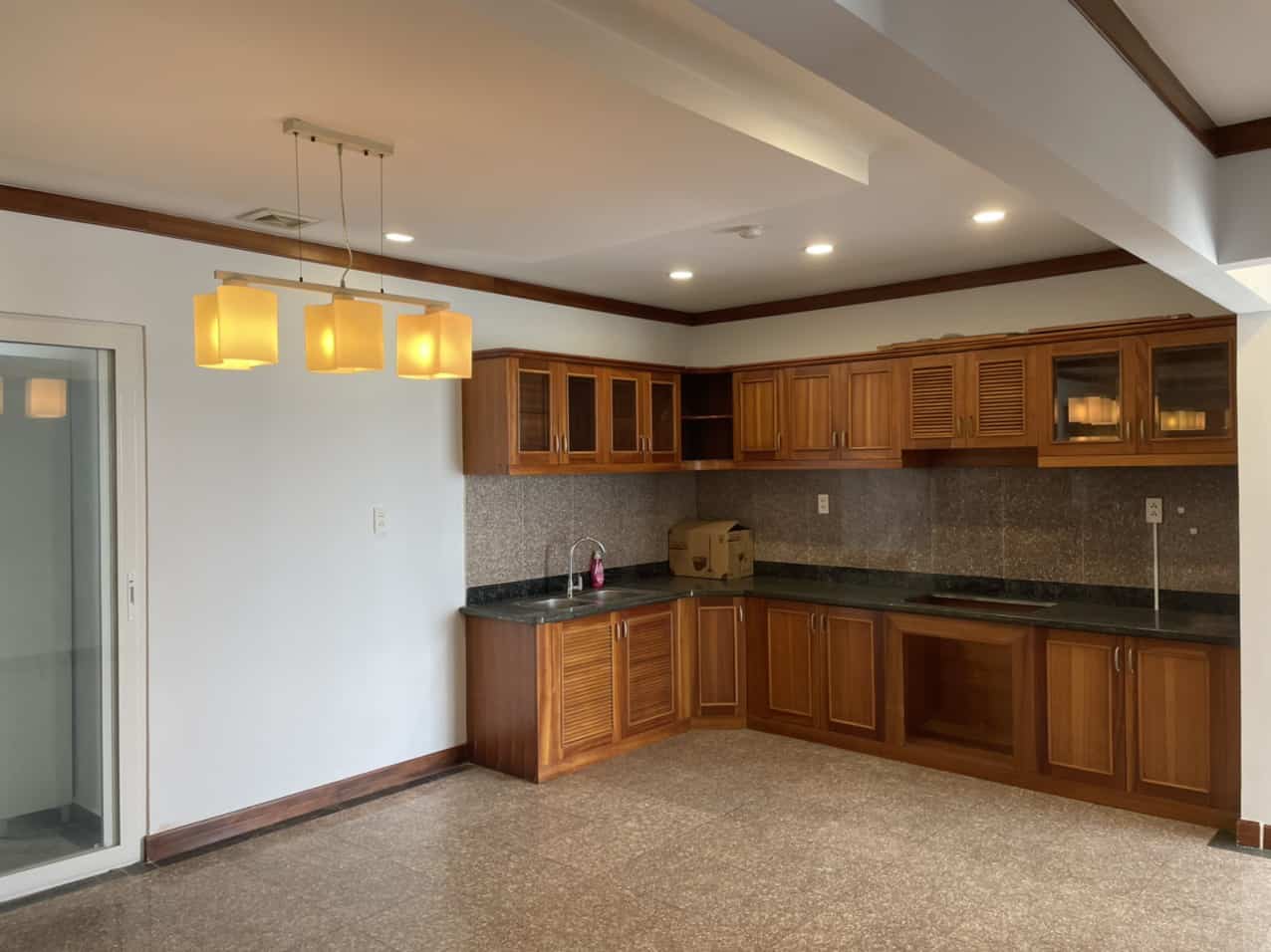 Spacious 04 Beds Hoang Anh Riverview Thao Dien Apartment