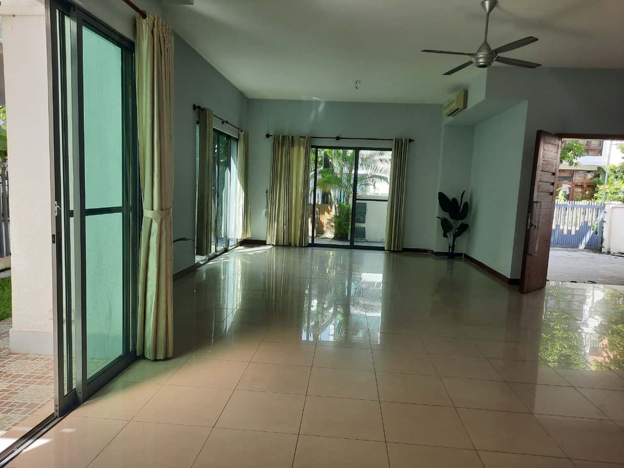 Unfurnished 05 Bedrooms Riviera Compound For Lease